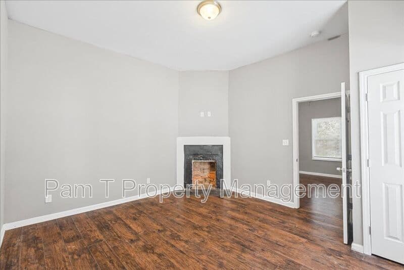 Savannah Condo: 619 Kline St