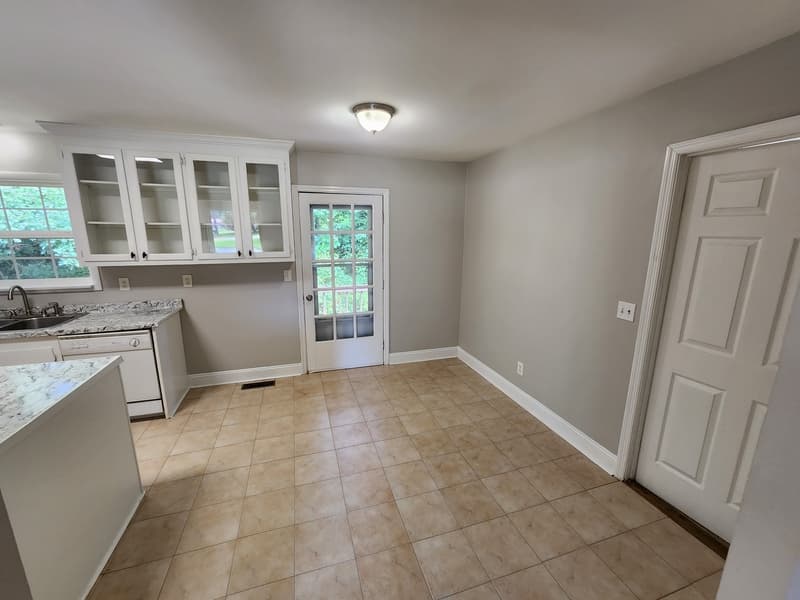 Norcross House: 829 East Glochester Place Northwest