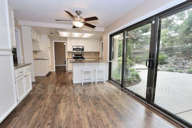 Gold River House: 2173 Roaring Camp Drive