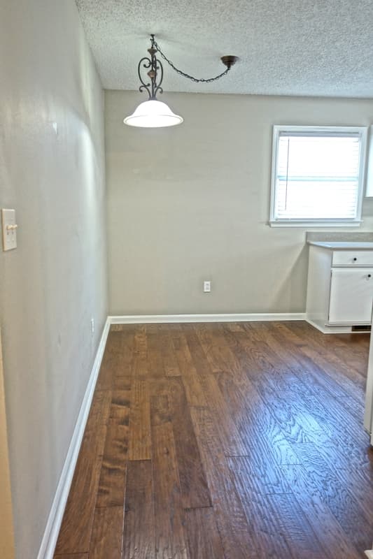 Huntsville House: 1705 Toll Gate Road SE
