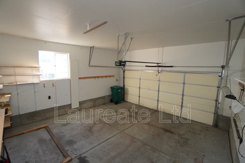 Aurora House: 3036 S Waco Ct