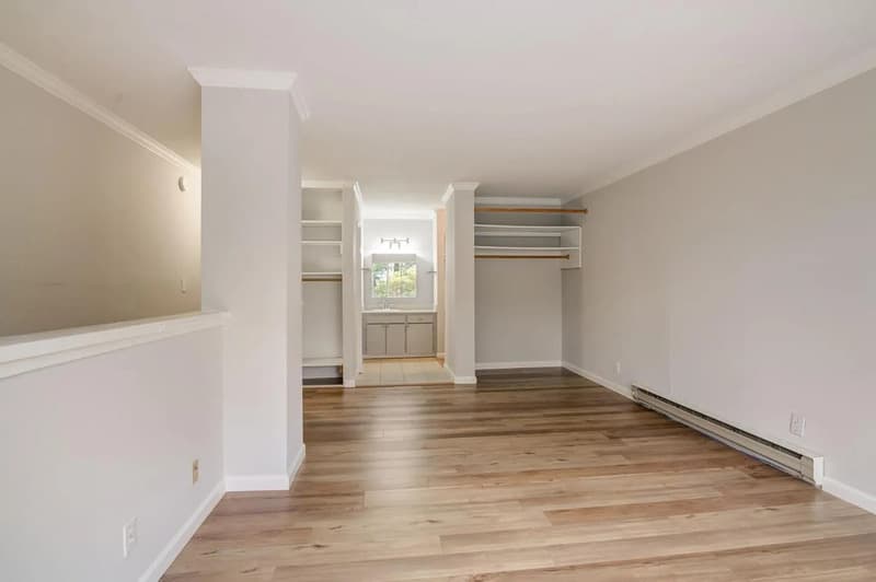 Daly City Condo: 355 Half Moon Ln