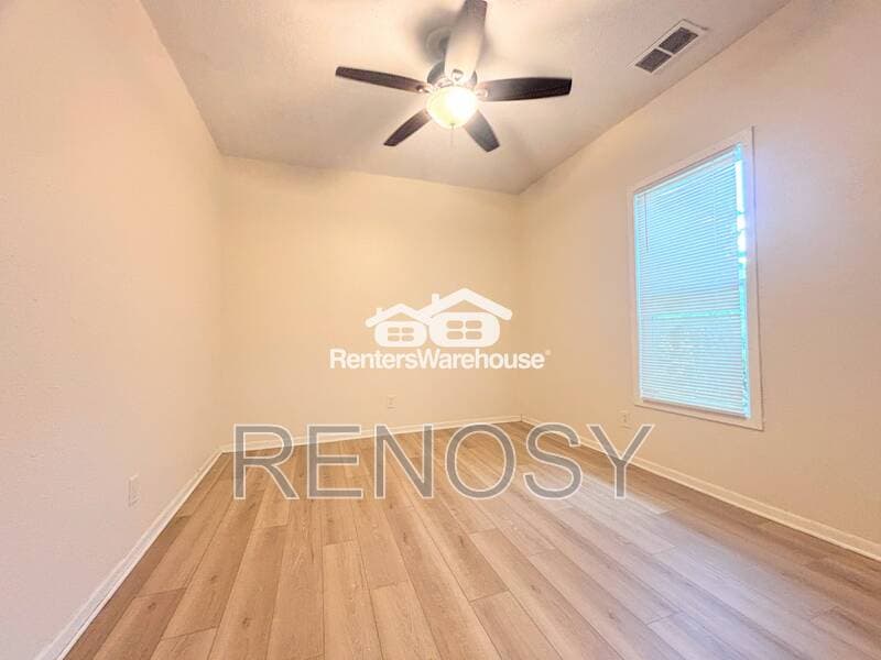 West Des Moines Condo: 228 1st St