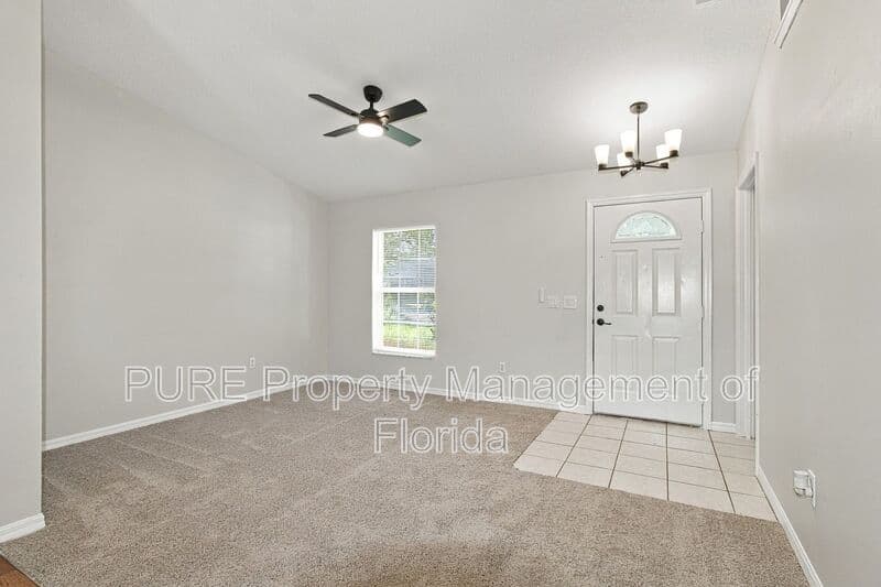 Ocala House: 53 Pecan Run Dr