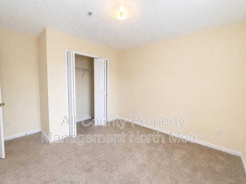 Cumming Townhome: 135 Primrose Drive