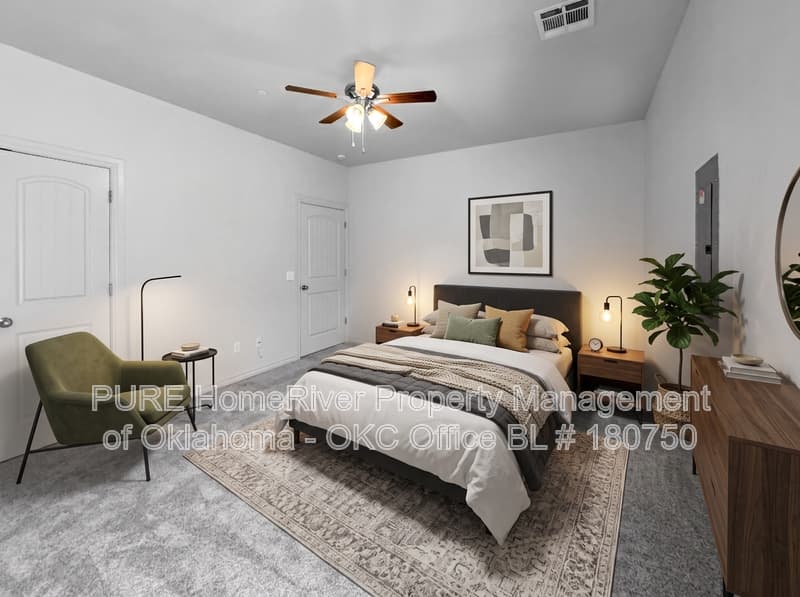 Oklahoma City House: 909 SW 92nd St