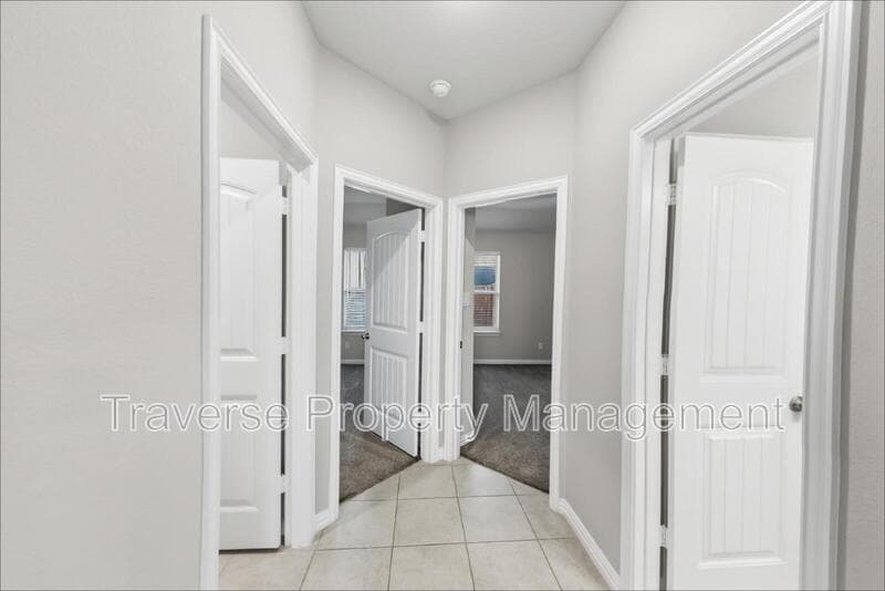 Fort Worth House: 1652 Victoria Drive