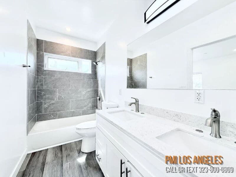 Los Angeles Condo: 1260 1/2 Leighton Avenue