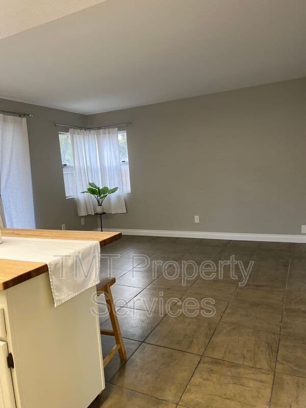 Santa Maria House: 260 Moon Dance Drive