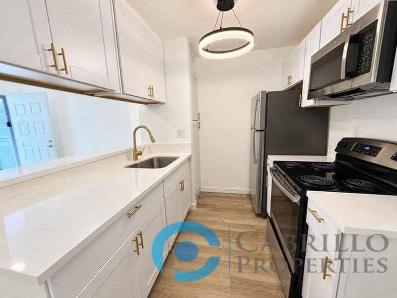 San Diego Condo: 4825 70th St.