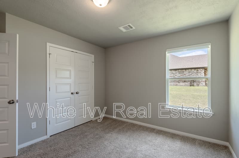 Huntsville House: 3722 Sage Ln
