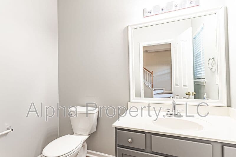 Greer House: 322 Highgate Cir