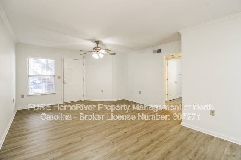 High Point Condo: 2630 Ingleside Dr