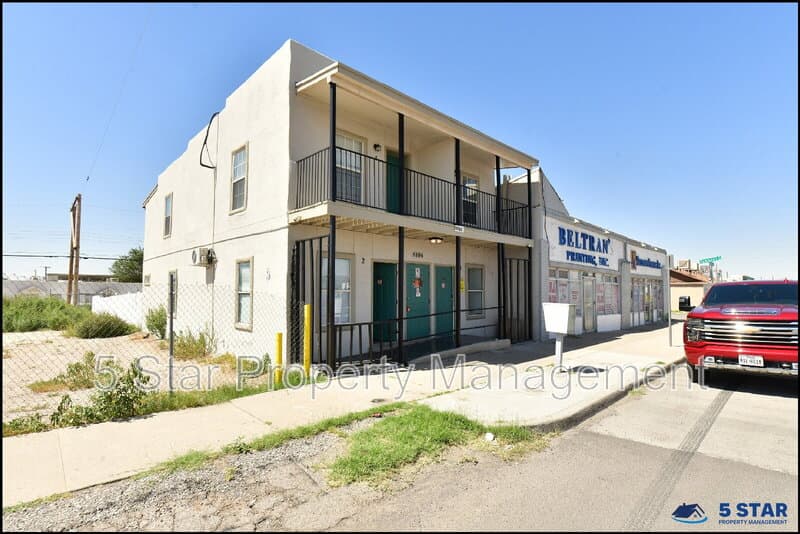 El Paso Condo: 6806 Alameda Ave