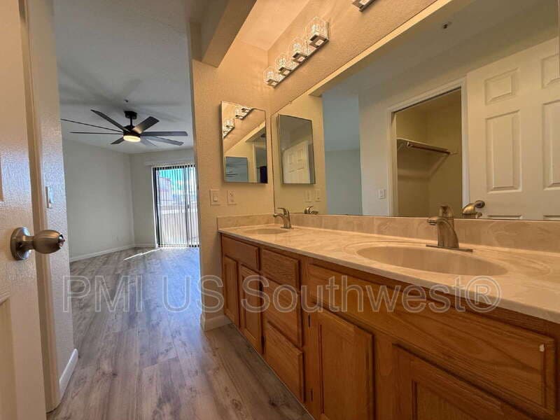 Bullhead City Condo: 1611 Highway 95