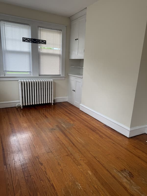 Glassboro House: 5 Normal Boulevard