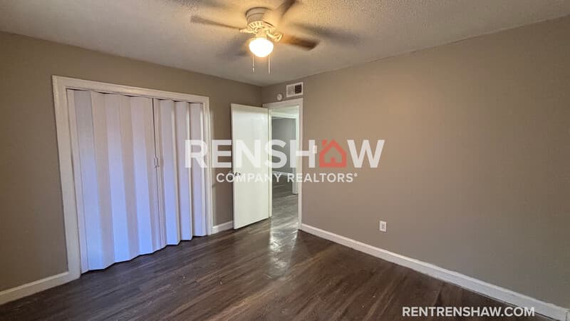 Memphis Condo: 3247 Thirteen Colony Mall 3a