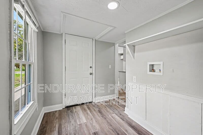 Dayton House: 1625 Linnbrook Dr
