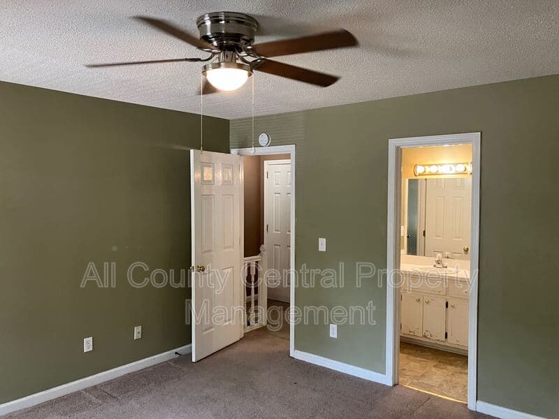 Birmingham House: 4717 Cheshire Circle