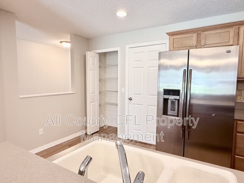 Orlando Townhome: 12720 Lexington Summit Street