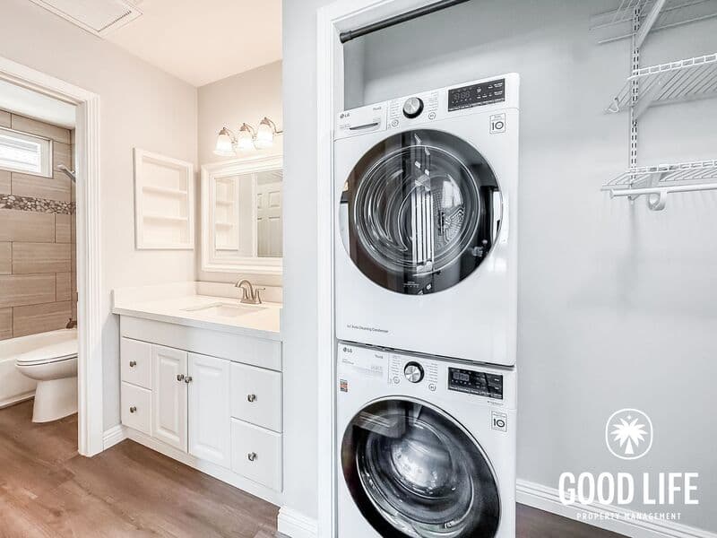 San Diego Condo: 13884 Via Rimini