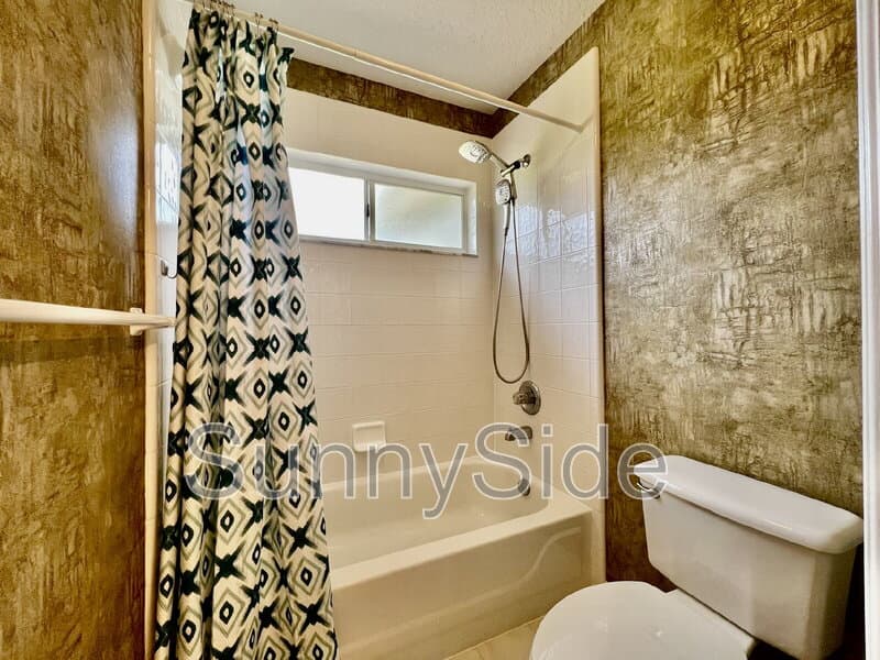 Kissimmee House: 1565 The Oaks Blvd