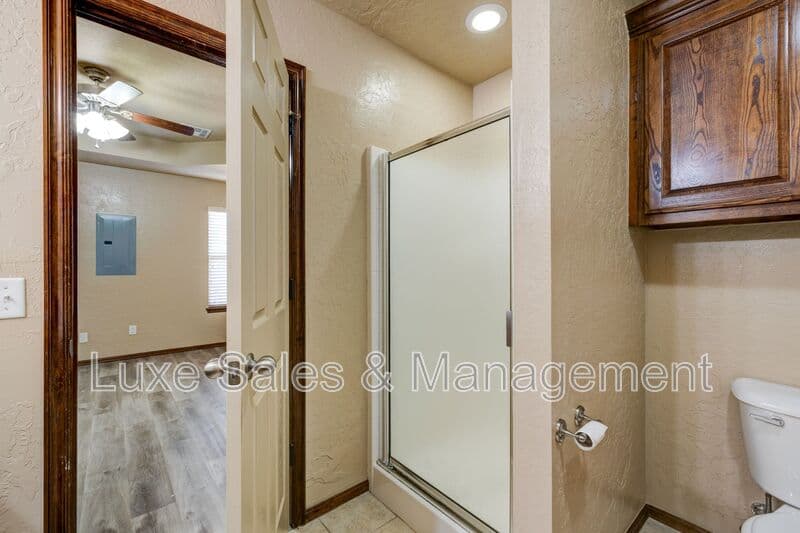 Yukon House: 3517 Galatian Way