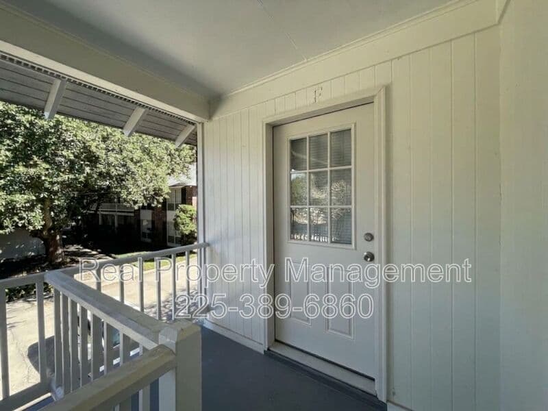 Baton Rouge Condo: 10428 Jefferson Hwy