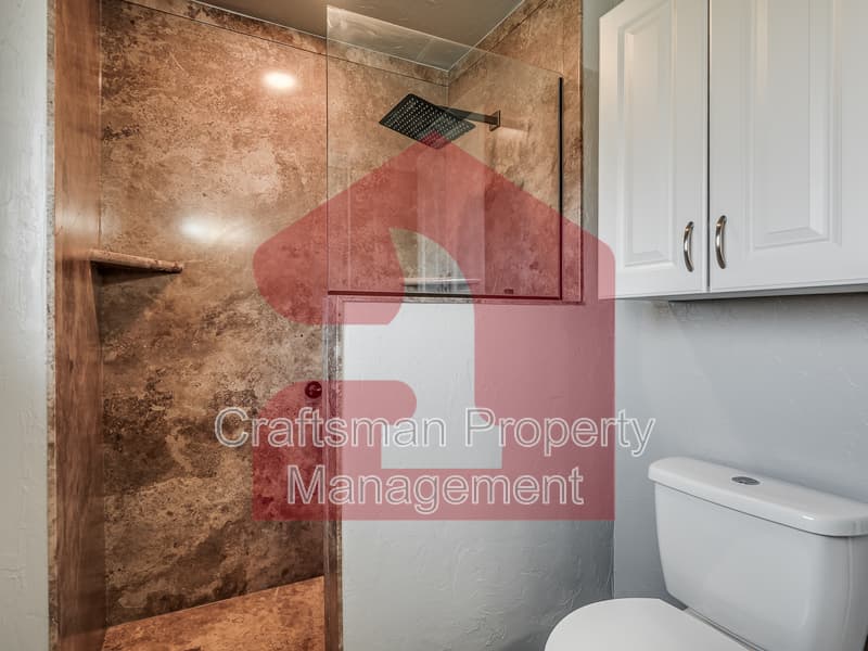 Moore House: 3209 Loren Drive