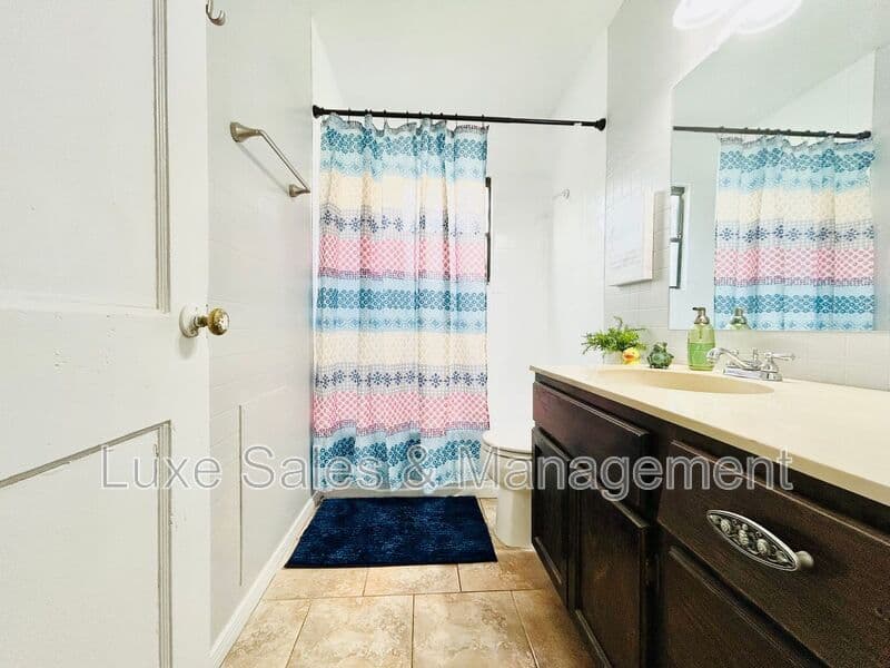 Del City House: 4220 SE 25th St