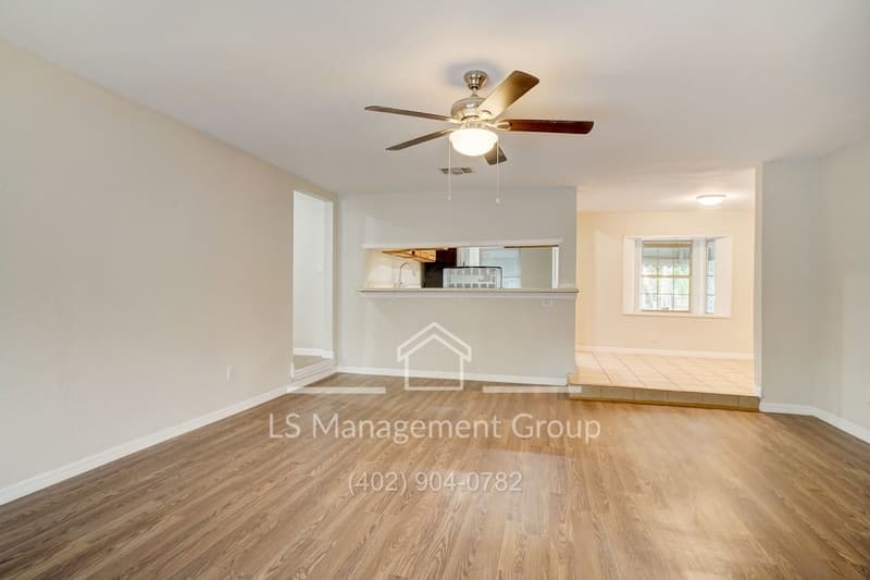 San Antonio House: 609 Taft Blvd,1