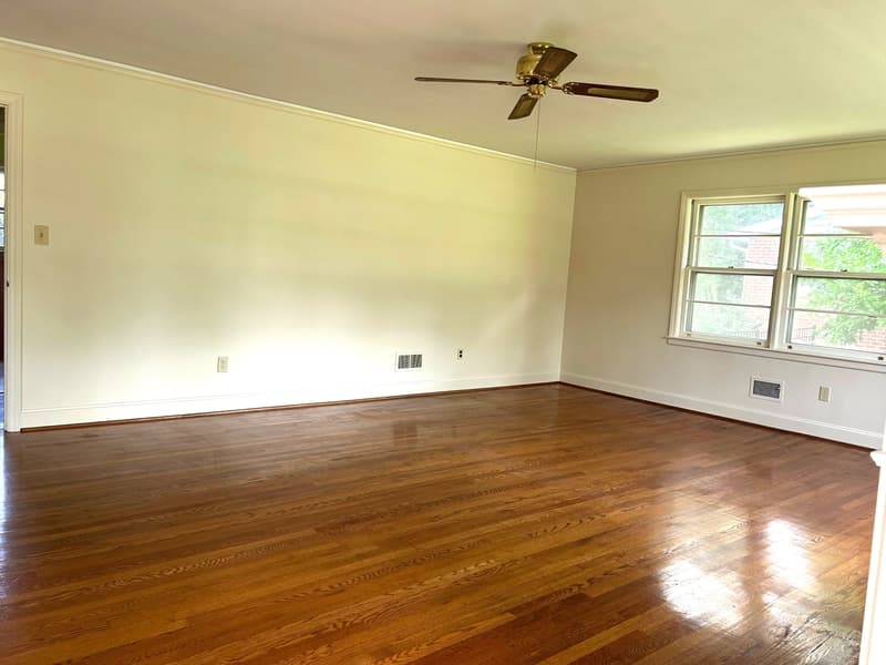 Greenville House: 407 Elizabeth Drive