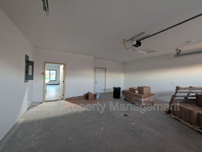 Mankato House: 3112 Noble Drive
