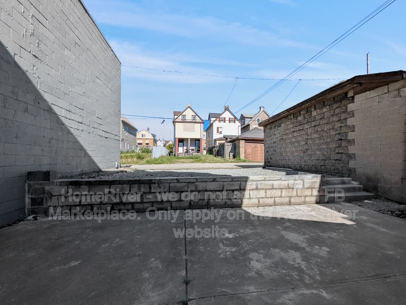 East Pittsburgh Townhome: 521 Bessemer Ave