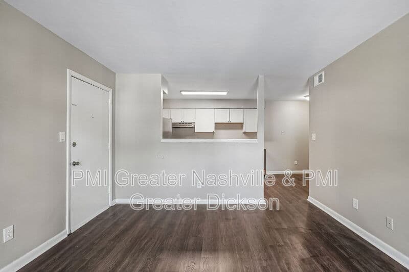 Dickson Condo: 405 Spring Street