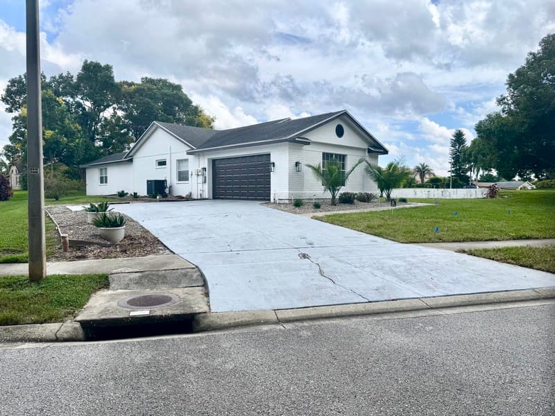 Hudson House: 13636 Dunwoody Court