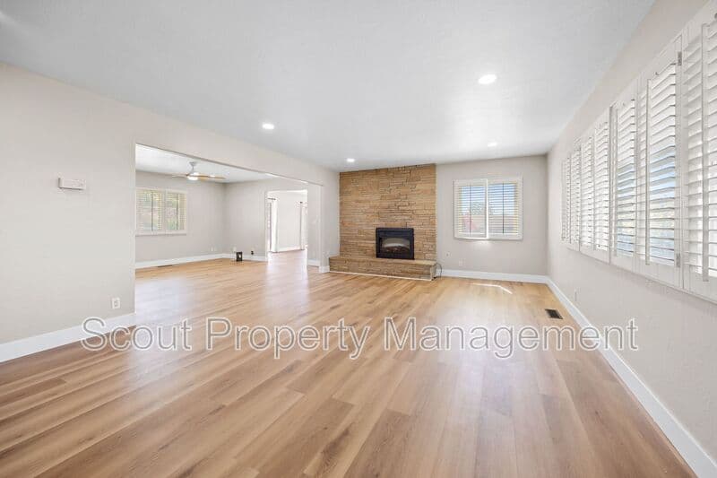 Escondido House: 1934 S Juniper Street