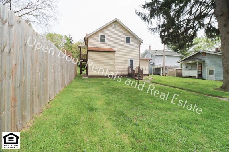 Fort Wayne Condo: 1905 Hillside Ave