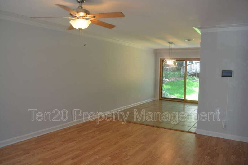 Columbus House: 1815 Marilon Dr