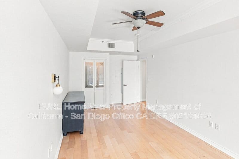San Diego House: 875 G St