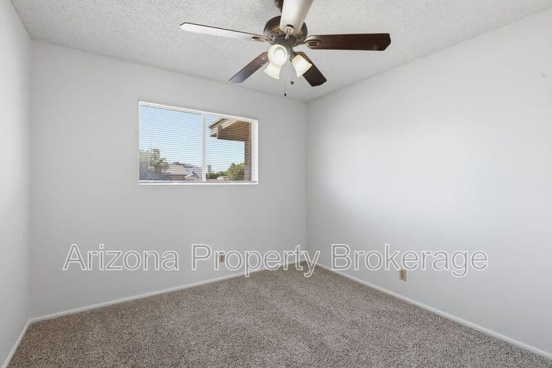 Mesa House: 2106 E Evergreen St