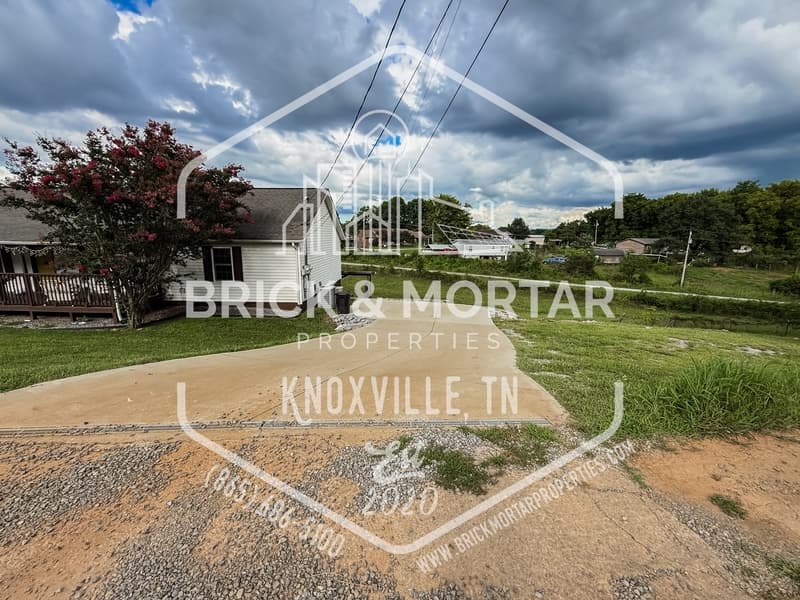 Maryville House: 1731 Lively Road