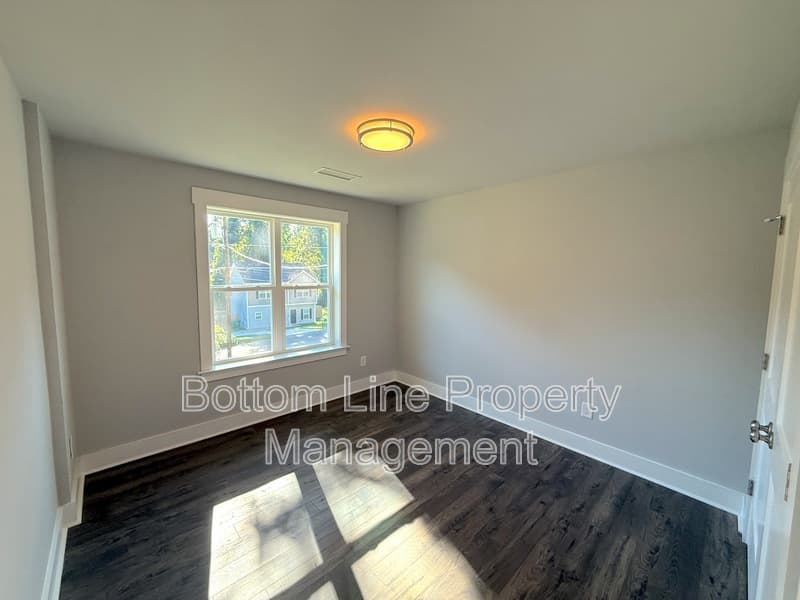 Charlotte Townhome: 2923 Burgess Dr