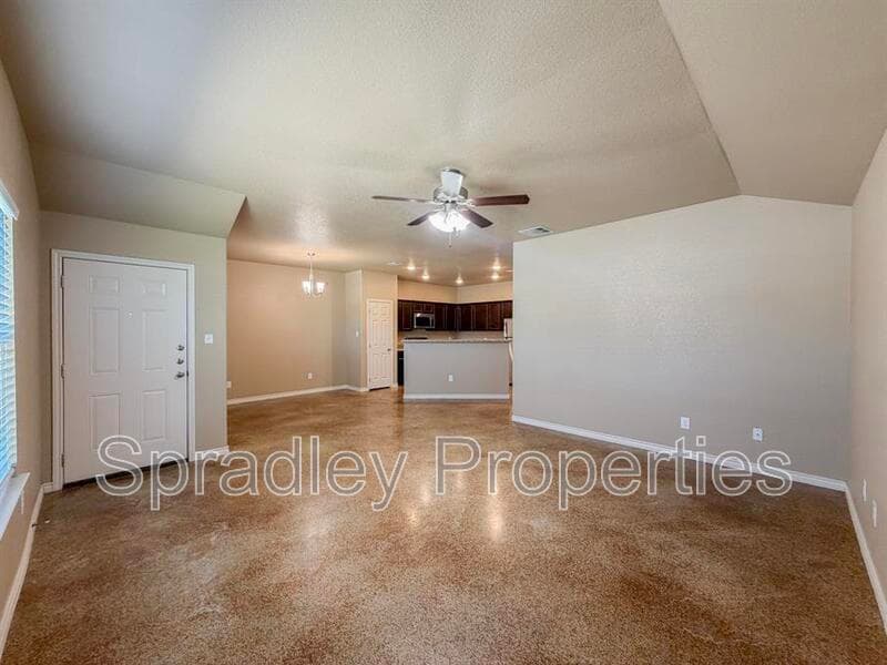 Belton Townhome: 1573 Kal Ct