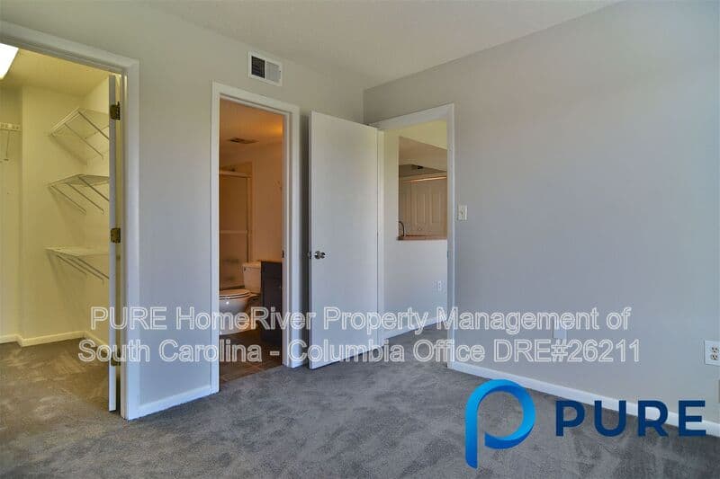Columbia House: 1600 Park Cir