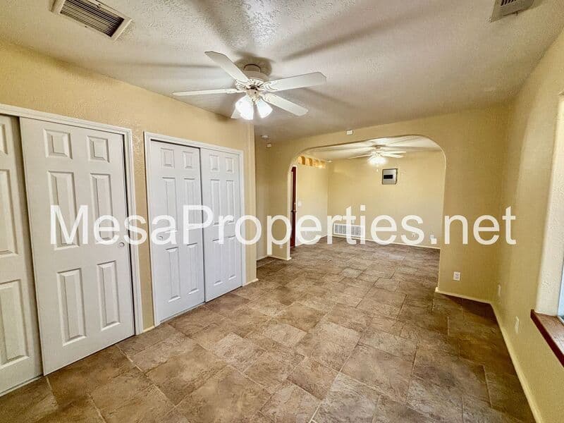 Apple Valley House: 18633 Kamana Rd.