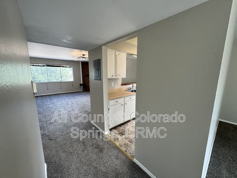 Colorado Springs Condo: 2902 Airport Road