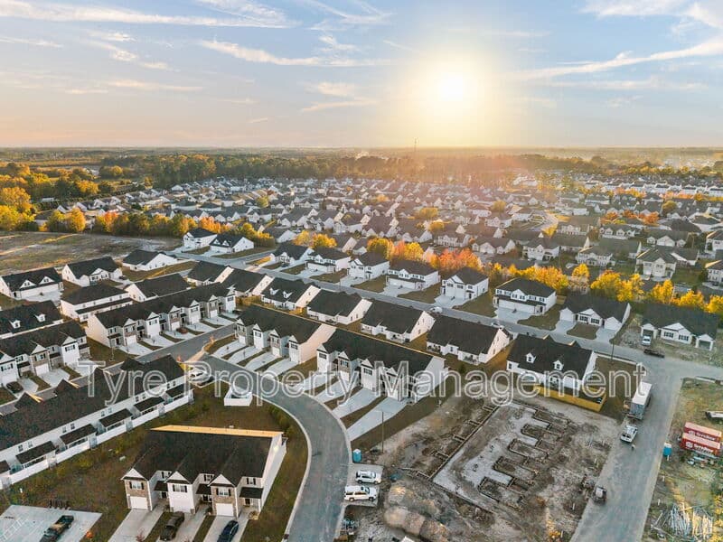 Greenville Townhome: 1904 Newbury Way