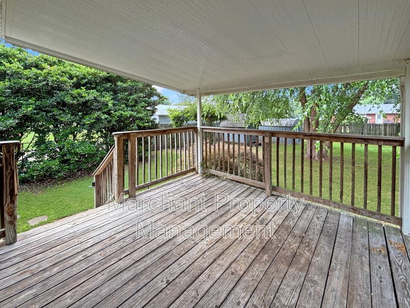 Greenville House: 22 Brownwood Drive