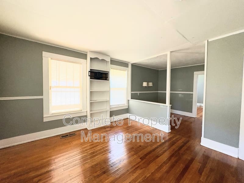 Birmingham House: 8149 1st Avenue South